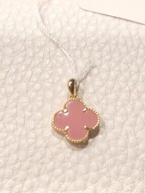 💗💕18K Real Gold Pink Clover Pendant💕💗